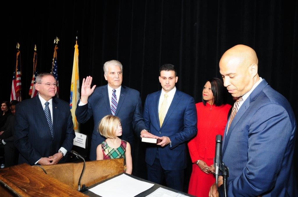swearing in - divincenzo