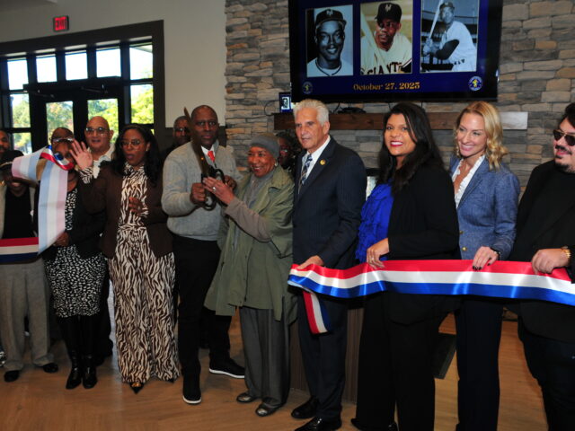 ESSEX COUNTY EXECUTIVE DIVINCENZO OPENS FIRST-EVER COMMUNITY CENTER IN ESSEX COUNTY MONTE IRVIN ORANGE PARK Building is named for Baseball Hall of Famer and Orange Native Monte Irvin